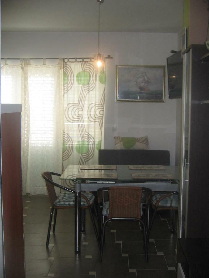 Apartman Karla Appartement Crikvenica Buitenkant foto